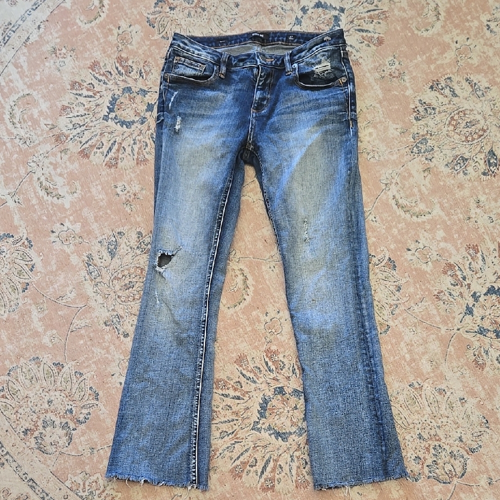Miss Me Boot Factory Distressed Blue Jean Classic 5 Pocket Style Stretch 27 EUC…